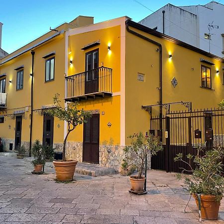 Case Vacanze Donna Ina Palermo Exterior photo